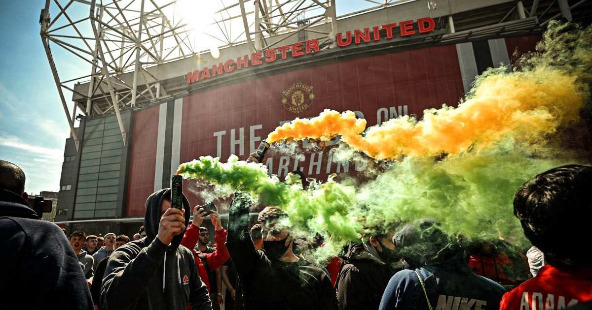 Glazers ready to give fans a say at Manchester United